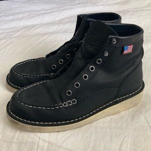 Danner Bull Run Moc Toe Boots, 7.5 womens